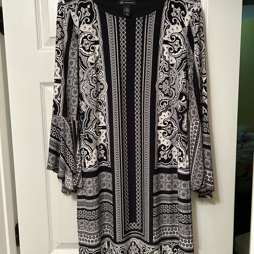 INC International Concepts Black and White Long Sleeve Dress